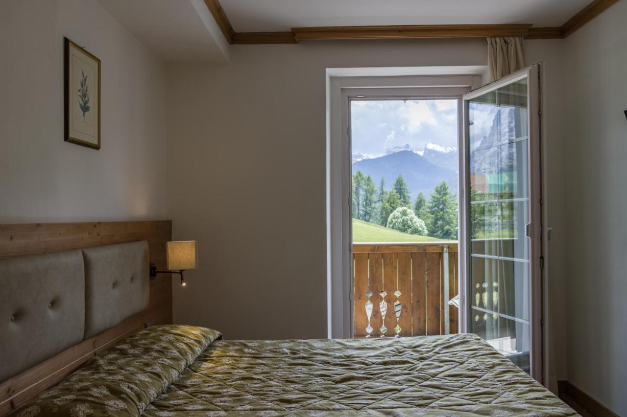 Hotel Villa Argentina Cortina dʼAmpezzo Værelse billede