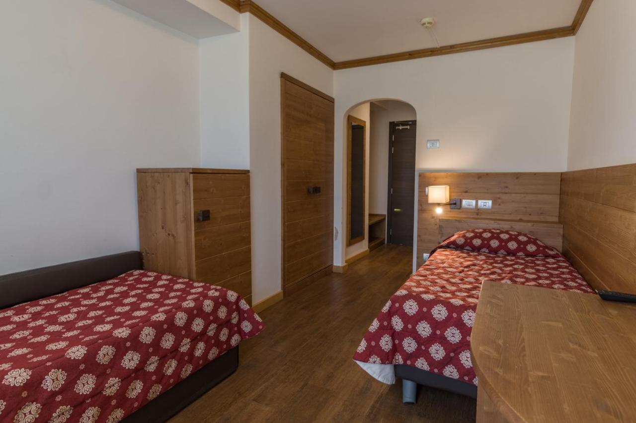 Hotel Villa Argentina Cortina dʼAmpezzo Eksteriør billede