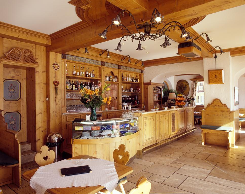 Hotel Villa Argentina Cortina dʼAmpezzo Eksteriør billede